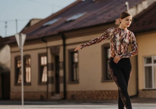 81254163_569694467197005_6770643426745516032_n